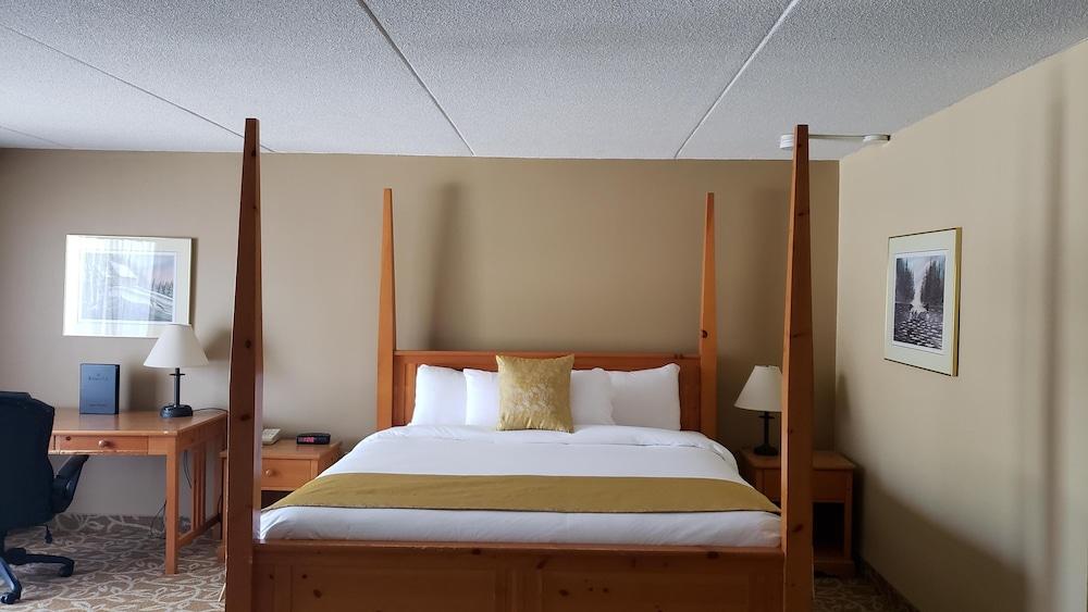 Ramada By Wyndham Pinewood Park Resort North Bay Exteriér fotografie