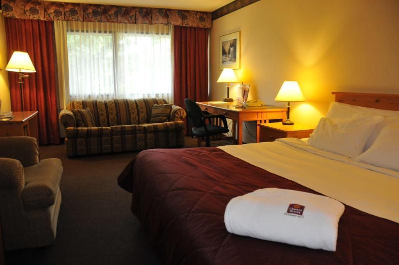 Ramada By Wyndham Pinewood Park Resort North Bay Exteriér fotografie