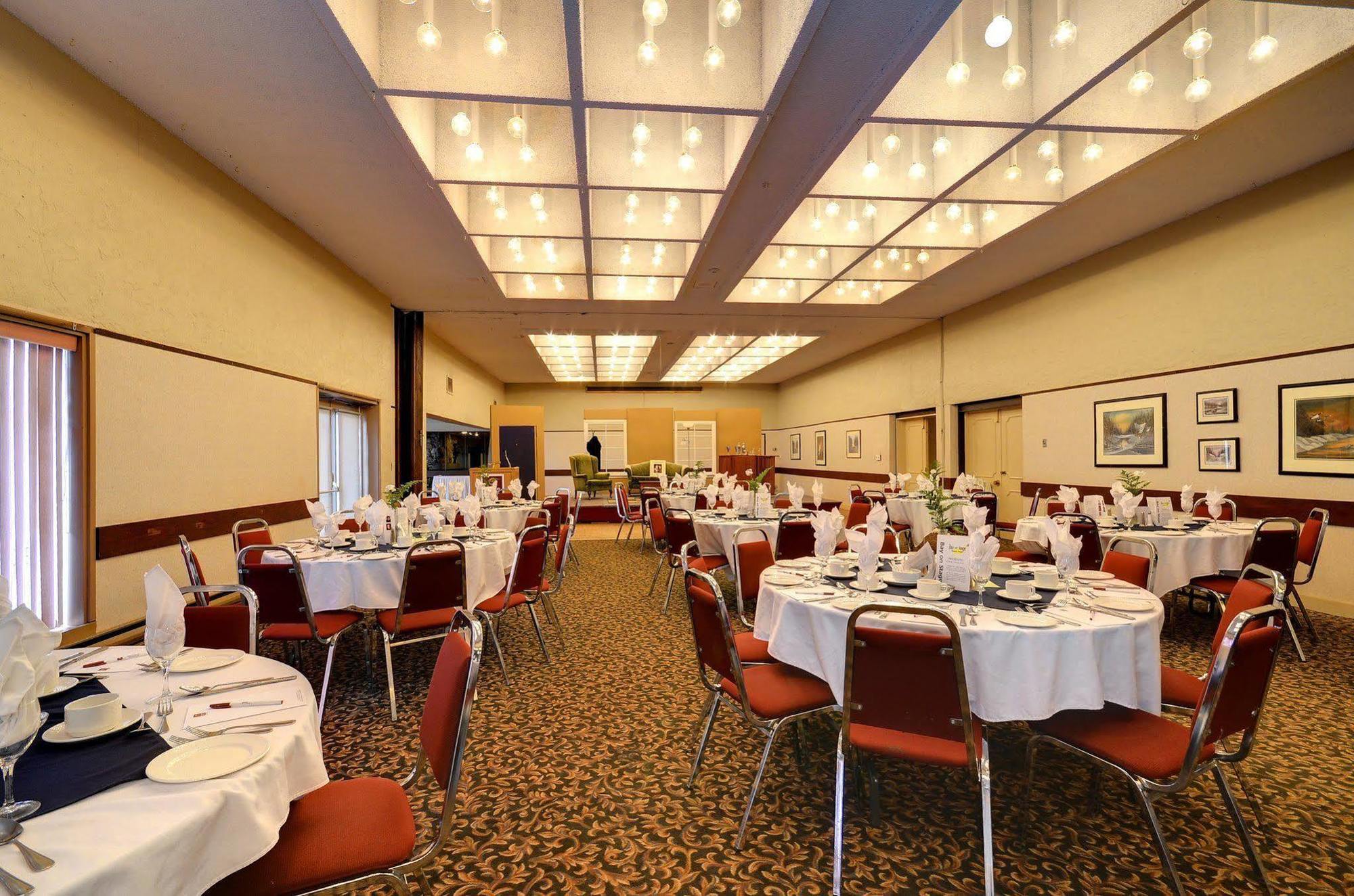 Ramada By Wyndham Pinewood Park Resort North Bay Exteriér fotografie